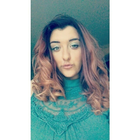 Meet your Posher, Gia - Picture 1 of 1